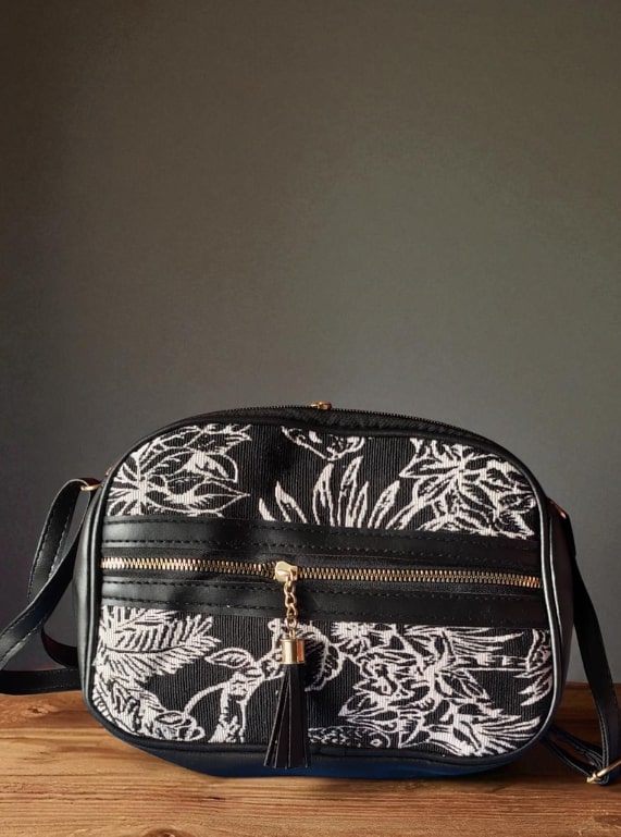 Stylish Black Jacquard Printed Sling Bags for Women – Trendy & Spacious