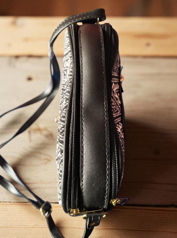 Stylish Black Jacquard Printed Sling Bags for Women – Trendy & Spacious
