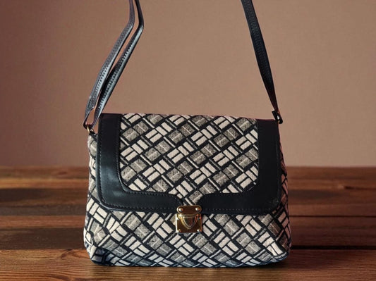 Stylish Quilted Pattern Sling Bag for Women | Modern Grey & White Crossbody Purse with Leather Accents