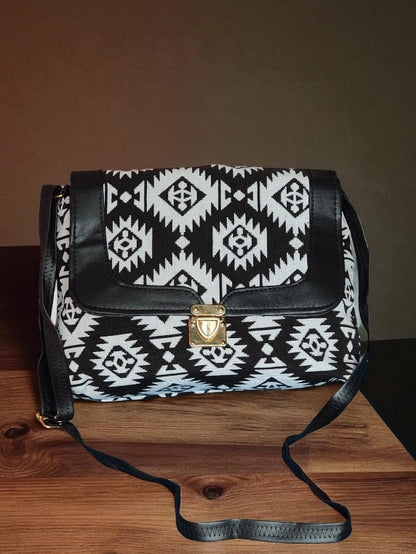 Chic Geometric Pattern Sling Bag for Women | Stylish Black & White Crossbody Purse