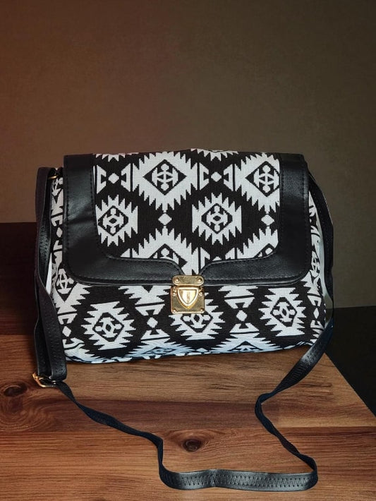 Chic Geometric Pattern Sling Bag for Women | Stylish Black & White Crossbody Purse
