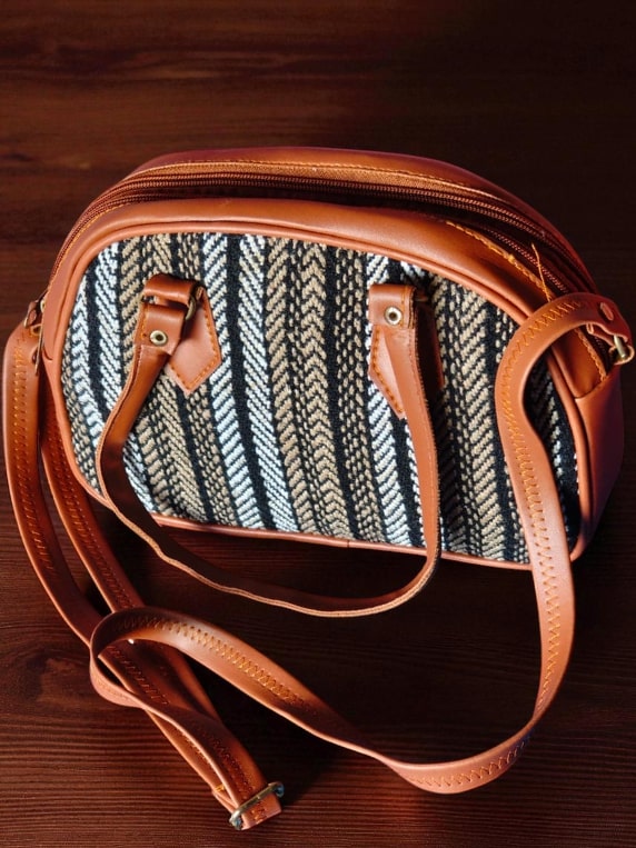 Stylish Brown & Black Woven Sling Bag for Women – Casual & Office Use Handbag with Adjustable Strap